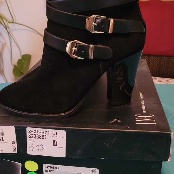 International Concepts Black suede bootie - Picture 4 of 6